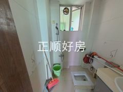 卫生间-qYnufFPK-0.jpg