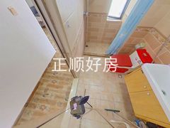 卫生间-qa2gpcQt-0.jpg