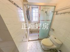 卫生间-rQ0KwSRV-0.jpg