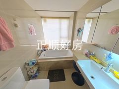 卫生间-tUQaYsX3-0.jpg