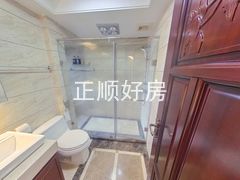 卫生间-uPQnCRT9-0.jpg