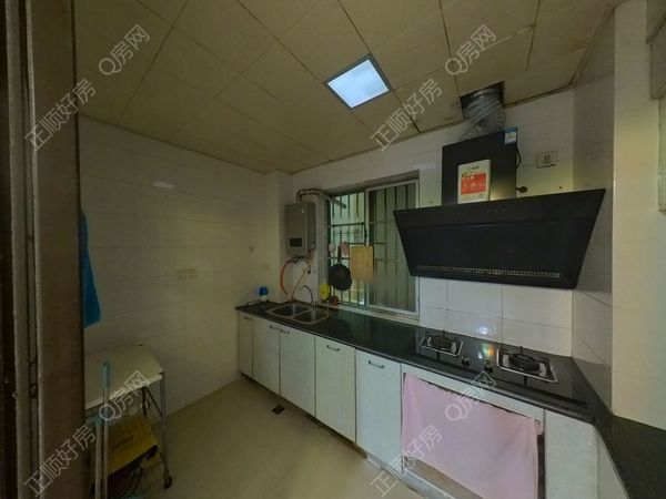 厨房