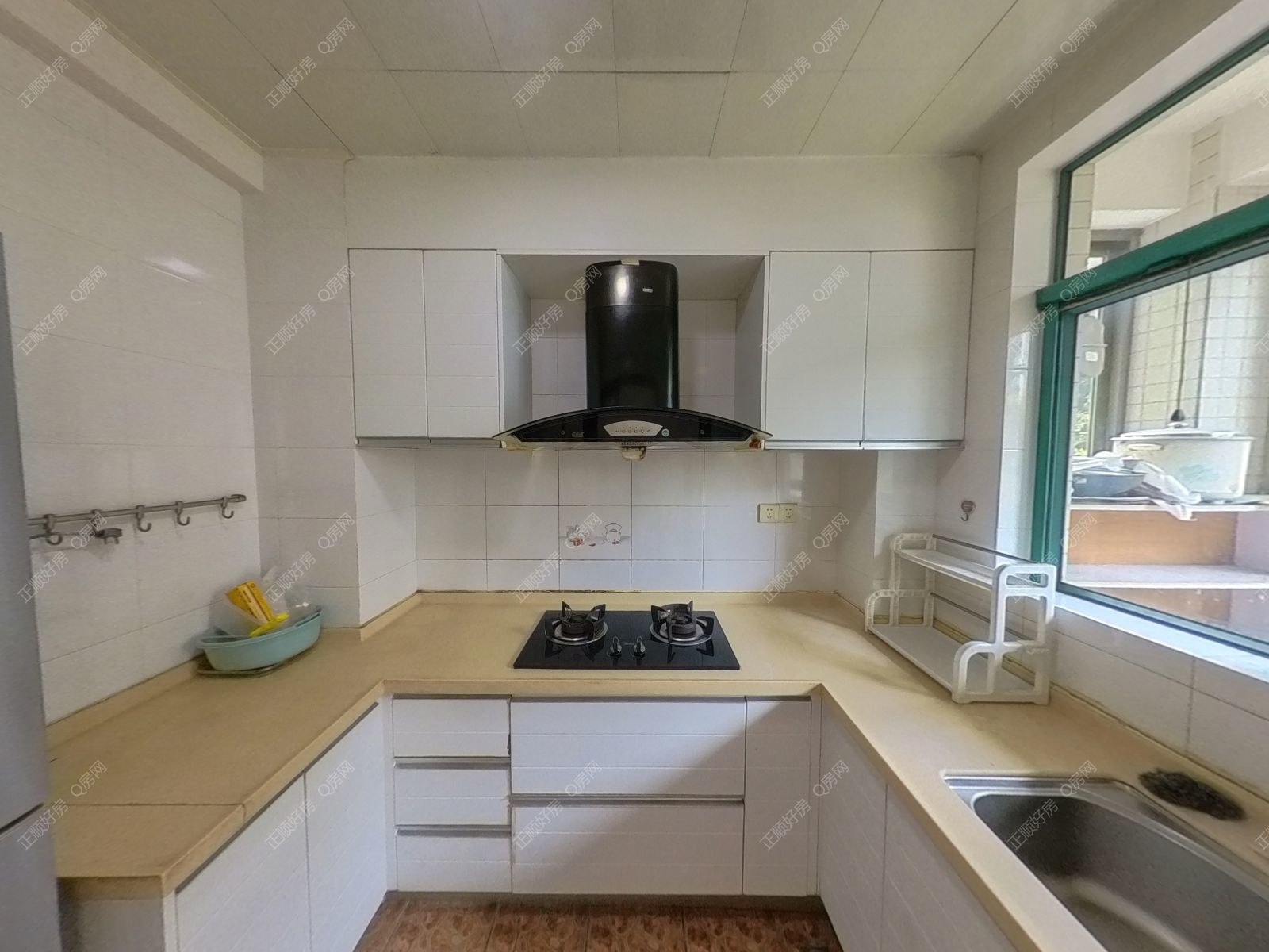 珠海棕榈假日厨房照片_棕榈假日精装3房  南北通透 一梯两户 云峰小学 九中 