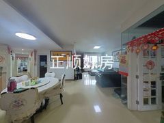 客厅