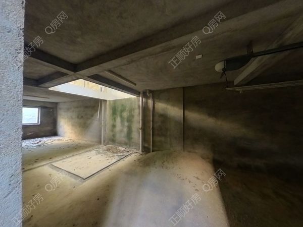 车库-dAfLXnrw-0.jpg