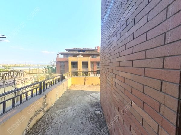阳台-486Wnn6V-0.jpg