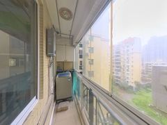 阳台-DV8GEyId-0.jpg