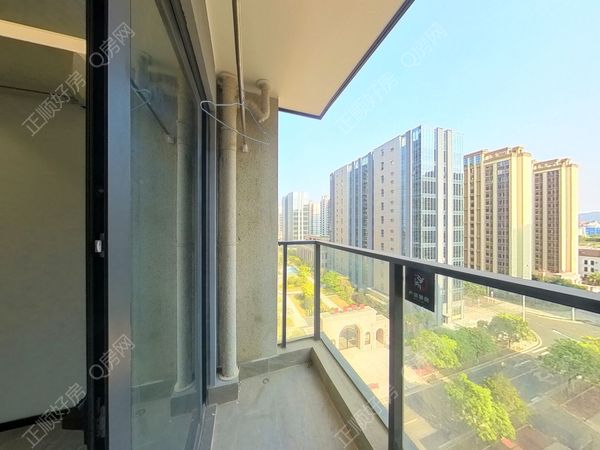阳台-EldibWwU-0.jpg