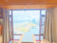 阳台-HulyuhY8-0.jpg