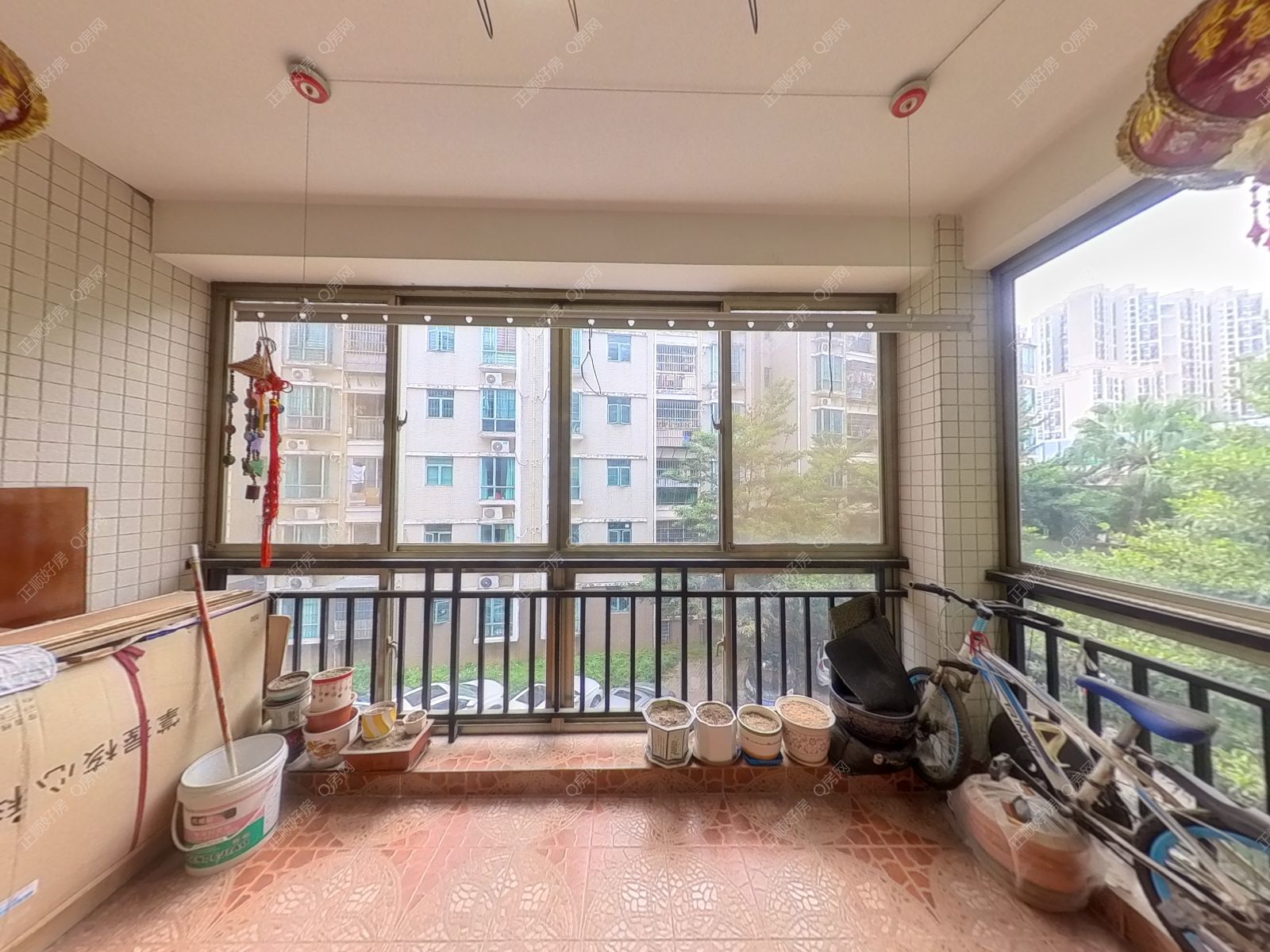 珠海棕榈假日阳台照片_棕榈假日精装3房  南北通透 一梯两户 云峰小学 九中 