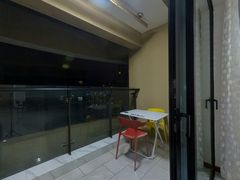 阳台-NcLMRgR6-0.jpg