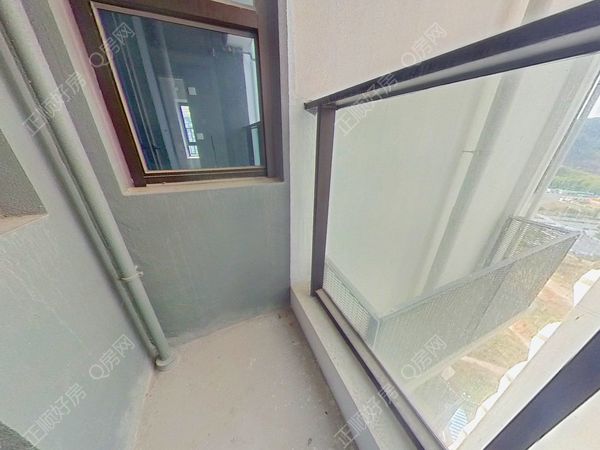 阳台-NwUWTsyU-0.jpg