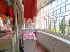 阳台-ObJH3JGp-0.jpg