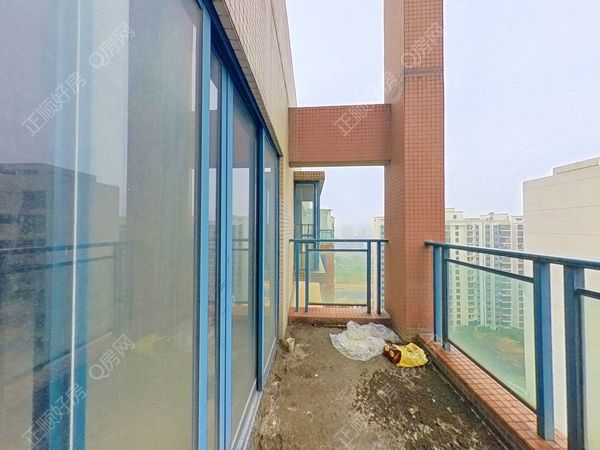 阳台-PyRgxEVZ-0.jpg