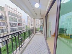 阳台-TamfD8Jx-0.jpg