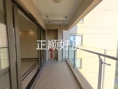 阳台-Ymf0bMJZ-0.jpg