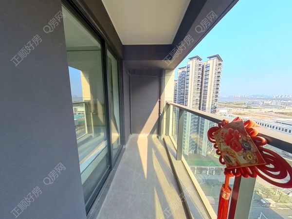 阳台-hYotYmGr-0.jpg
