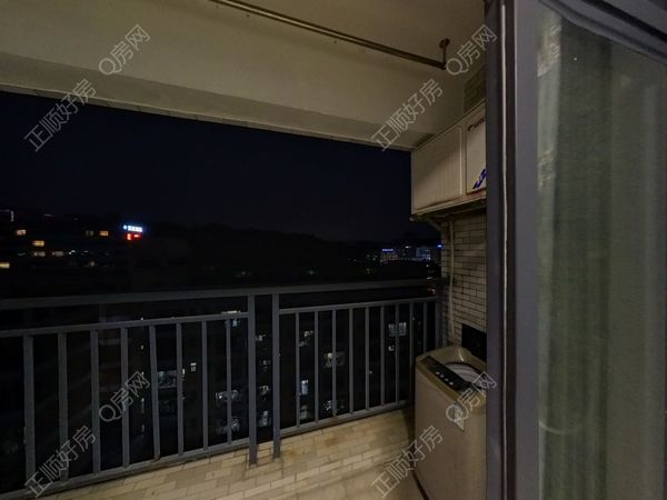 阳台-vVyBMUyj-0.jpg