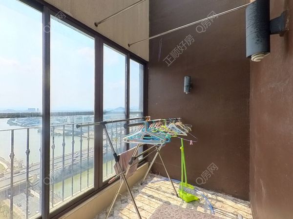阳台-ywtzzOaB-0.jpg