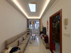 house_img