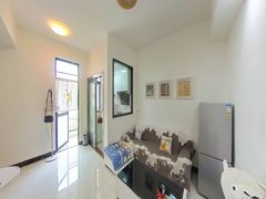 house_img