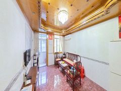 house_img