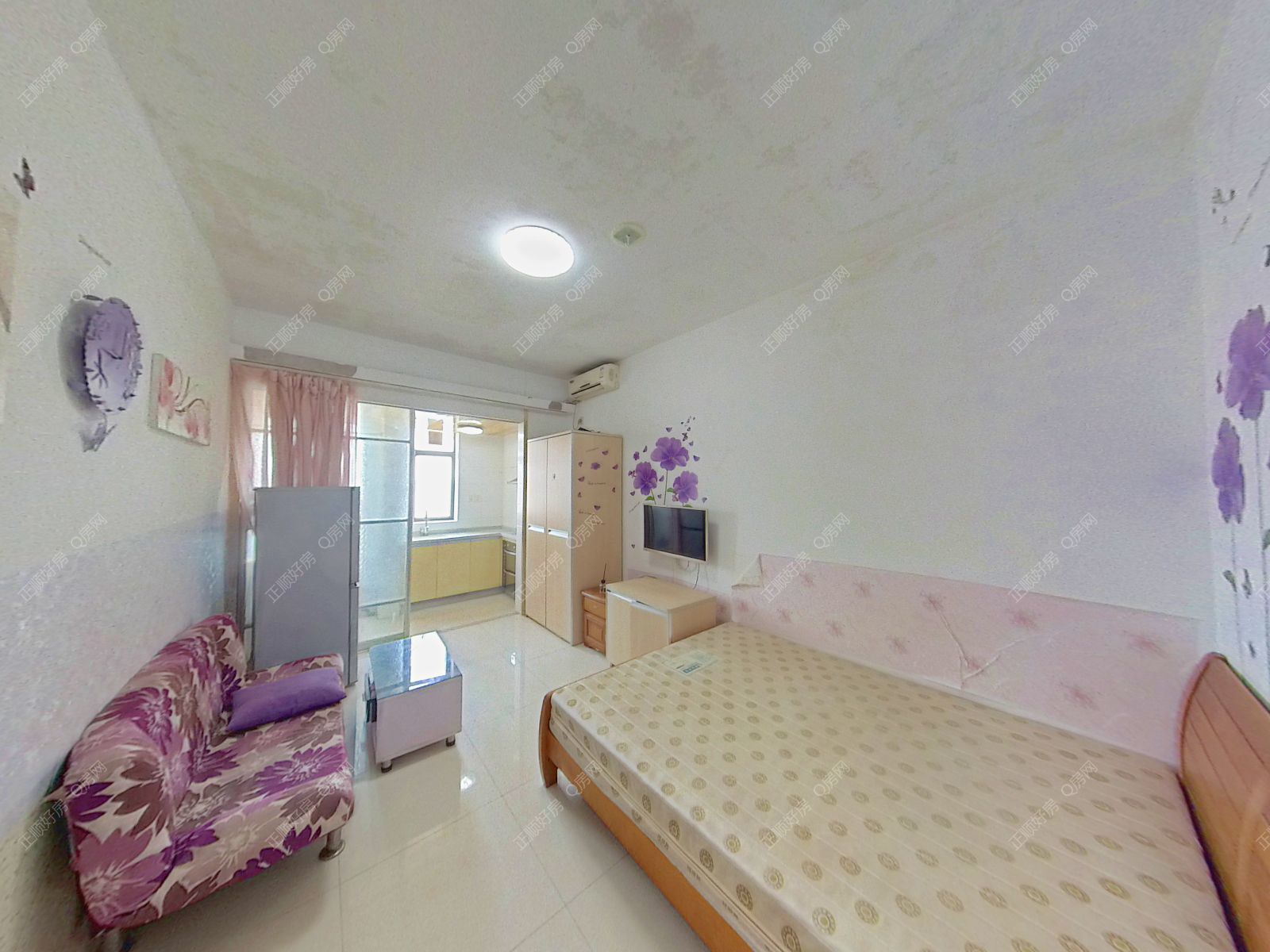 华润万家对面，电梯高层精装公寓，全新装修，拎包入住随时可看