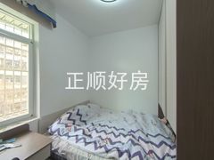 卧室-FmnwL2by-0.jpg