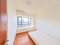 卧室-sm9QA8y7-0.jpg