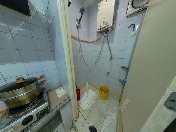 卫生间-5t71EcWR-0.jpg