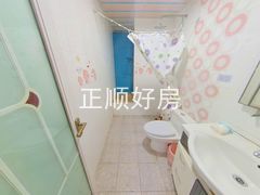 卫生间-79g7BHJg-0.jpg