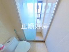 卫生间-7x6i3rSy-0.jpg