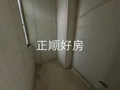 卫生间-8san8shR-0.jpg