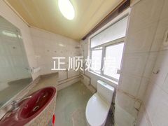 卫生间-JRDsviD7-0.jpg