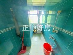 卫生间-Jl6NZFbV-0.jpg