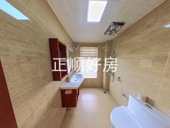 卫生间-ZZYoDGio-0.jpg