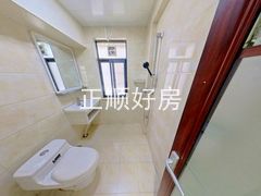 卫生间-a3VM5asc-0.jpg
