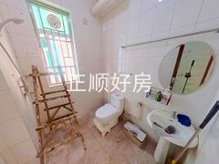 卫生间-gcIv6RhS-0.jpg
