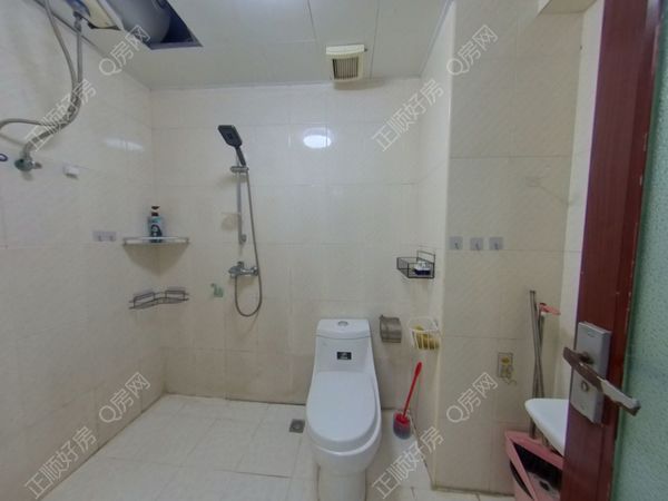 卫生间-qrYhrXP0-0.jpg