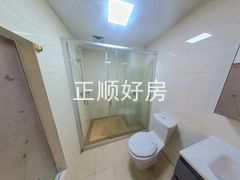 卫生间-v8LbUvt2-0.jpg