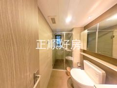卫生间-yJIsoanR-0.jpg