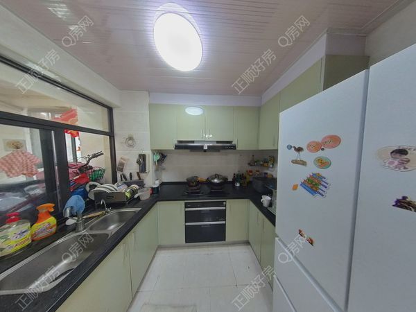 厨房-HYhuUDAw-0.jpg