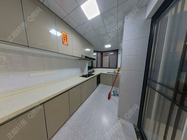 厨房