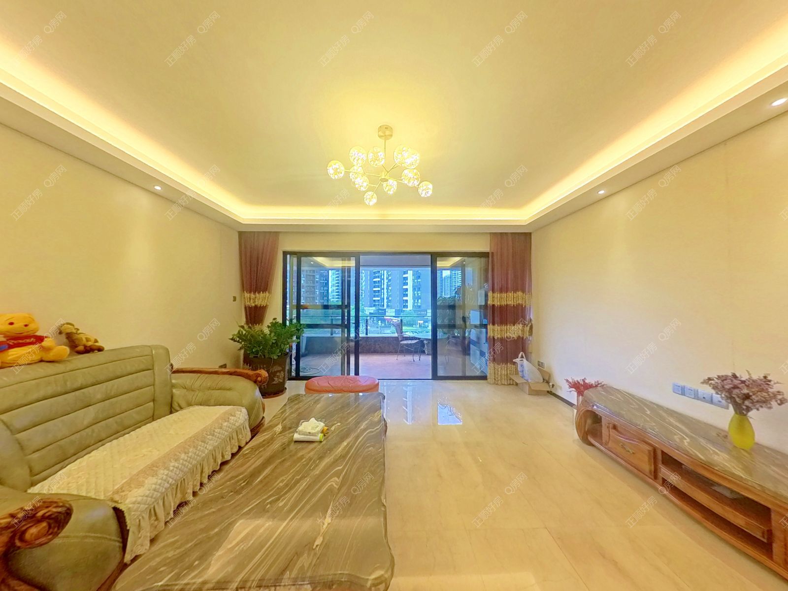 珠海中信红树湾花园客厅照片_中信红树湾北区 3房2厅2卫 精装 148.53平