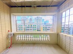 阳台-1QdhKmtH-0.jpg