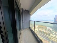 阳台-HnxXEKyF-0.jpg