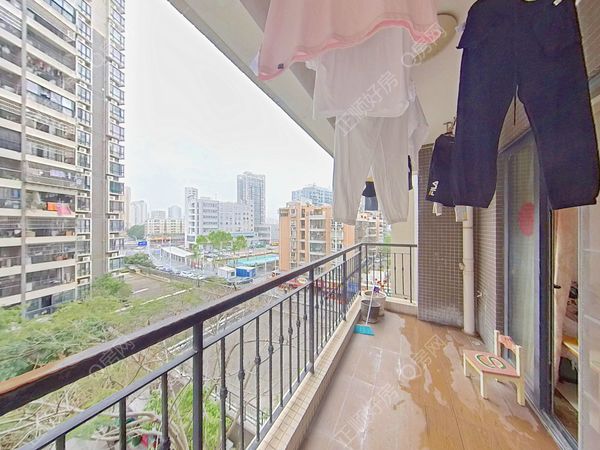阳台-KkXioatf-0.jpg