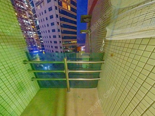 阳台-PqRnEOSv-0.jpg