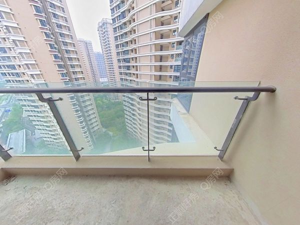 阳台-W6LQ5pm7-0.jpg