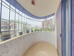阳台-ZbOgV42r-0.jpg